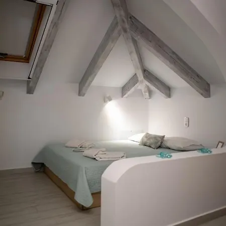 アパート Lefkas Sunrise Luxury Appartments ニキアナ