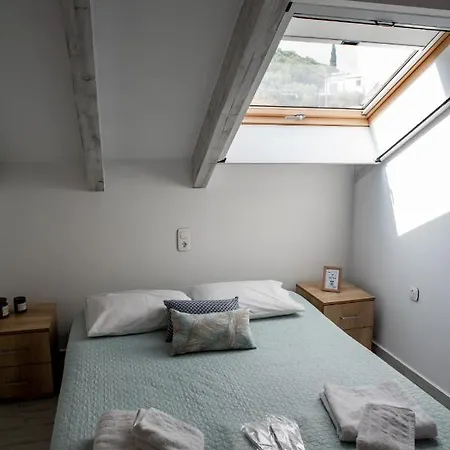 Lefkas Sunrise Luxury Appartments ニキアナ